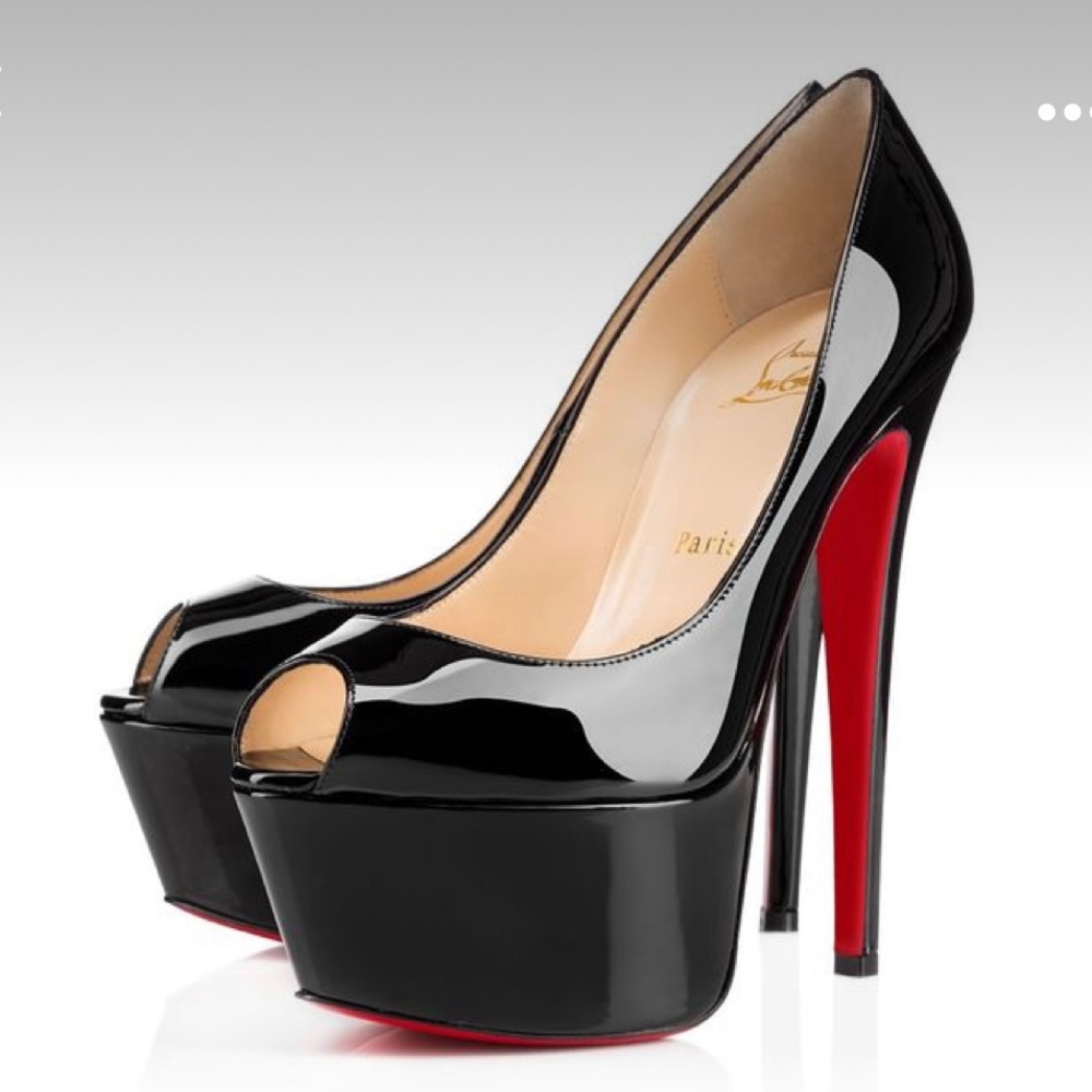 CHRISTIAN LOUBOUTIN
Patent Jamie 160 Pumps 41 Black
